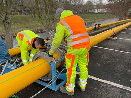 Verschweißen von GEROfit Schutzmantelrohren auf der Baustelle